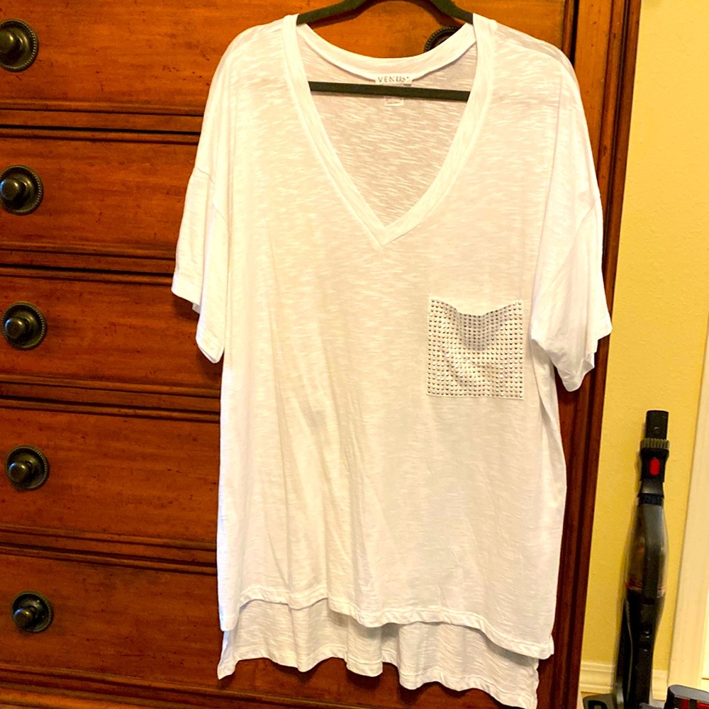 New w/o tags Lightweight Beach Cover up/Top Size XL from Venus